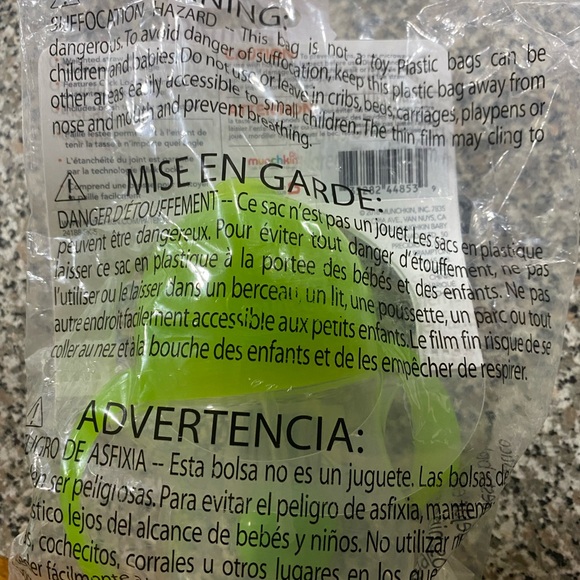 Munchkin Weighted Straw Sippy Cups for Toddlers - Picture 4 of 5